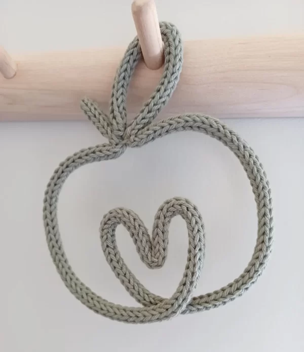 Teacher Thank You - Heart Apple